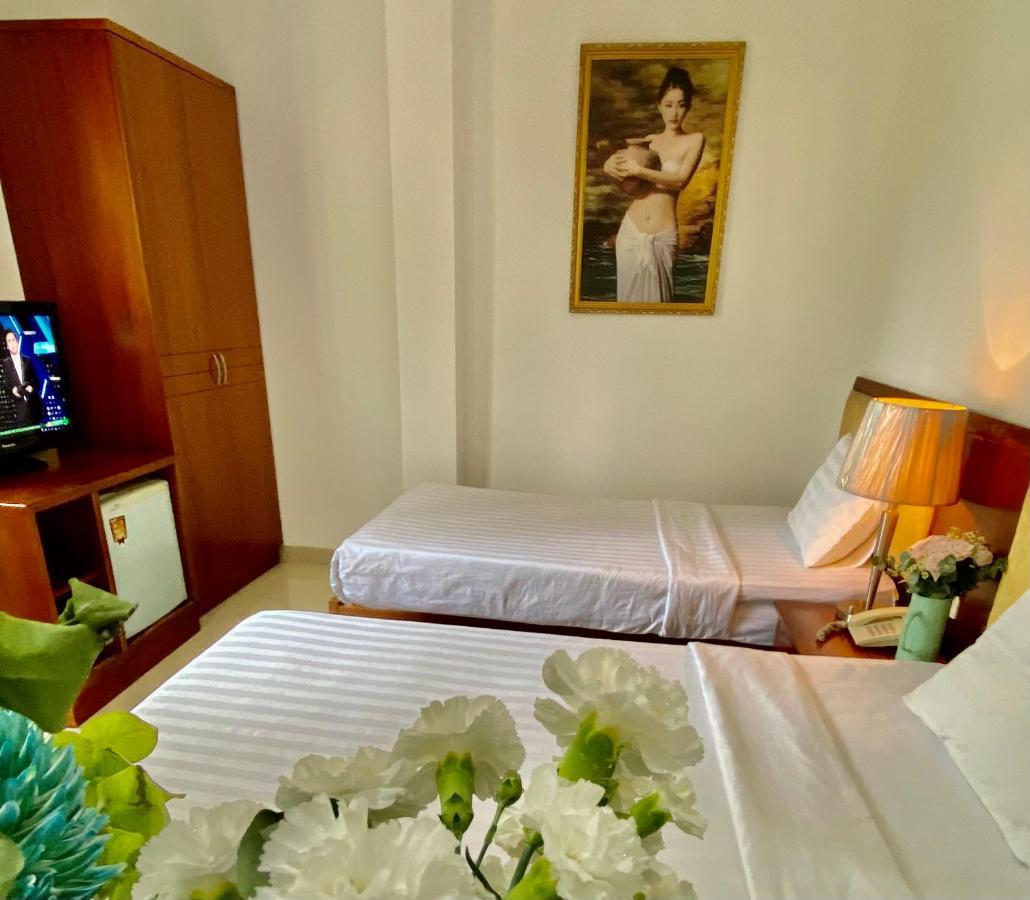 Reddoorz Ruby Star Hotel Truong Dinh Ho Chi Minh City Exterior photo